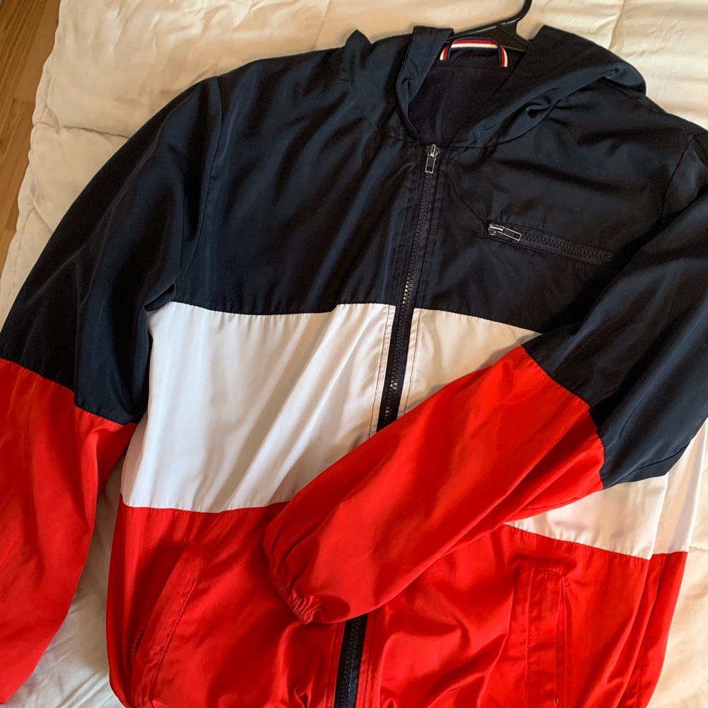 Brandy Melville Jacket - Picture 2 of 2